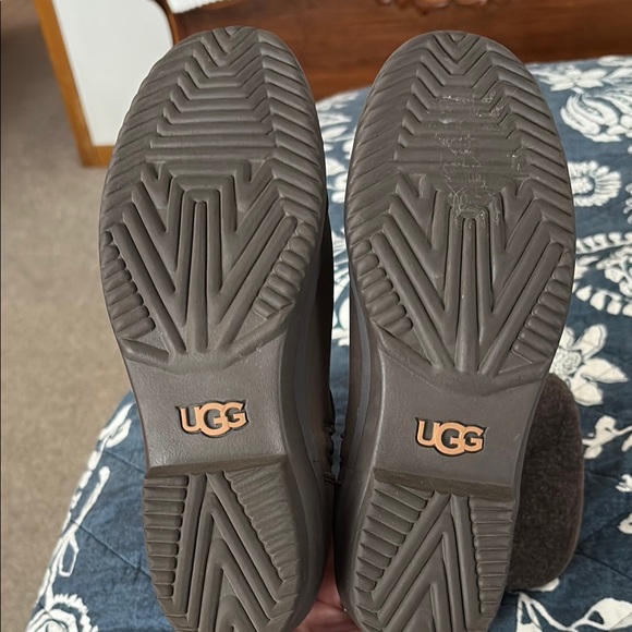 UGG Women's Dark Brown Winter Boots size 8.5, - Picture 5 of 7